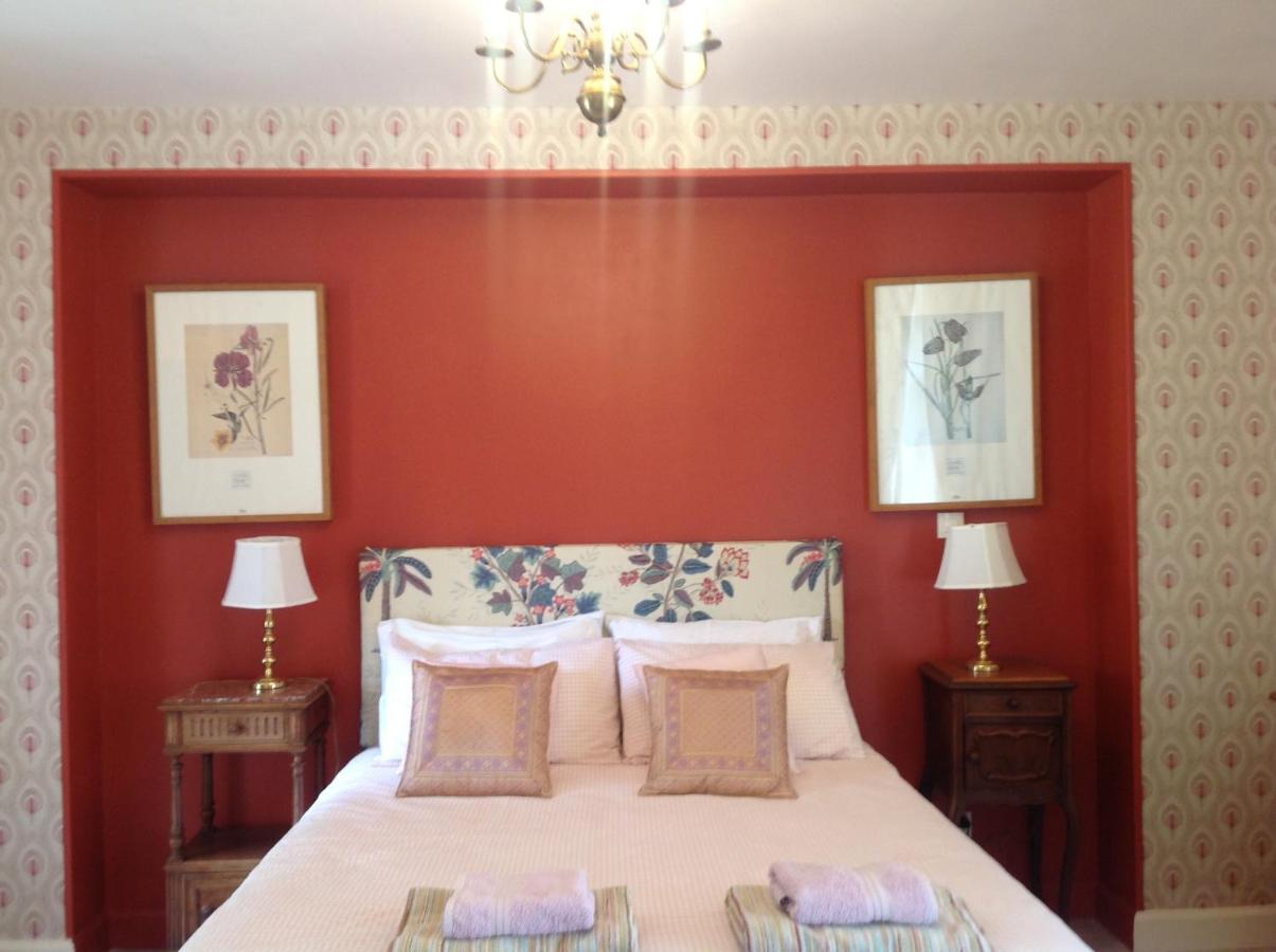La Grange Terrou Guest House Saint-Germain-de-Confolens Exterior foto